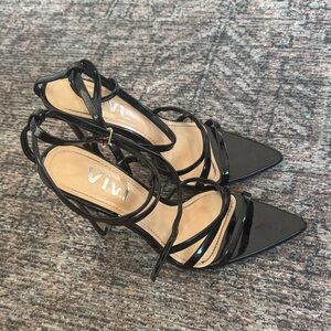 Black strappy vivi heels